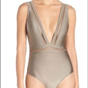 Ted Baker London Plunge One Piece Swimsuit Sz 4
